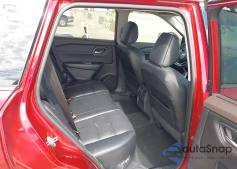 2021 Nissan Rogue Sv Fwd z USA, uszkodzony, nr VIN 5N1AT3BA3MC670144